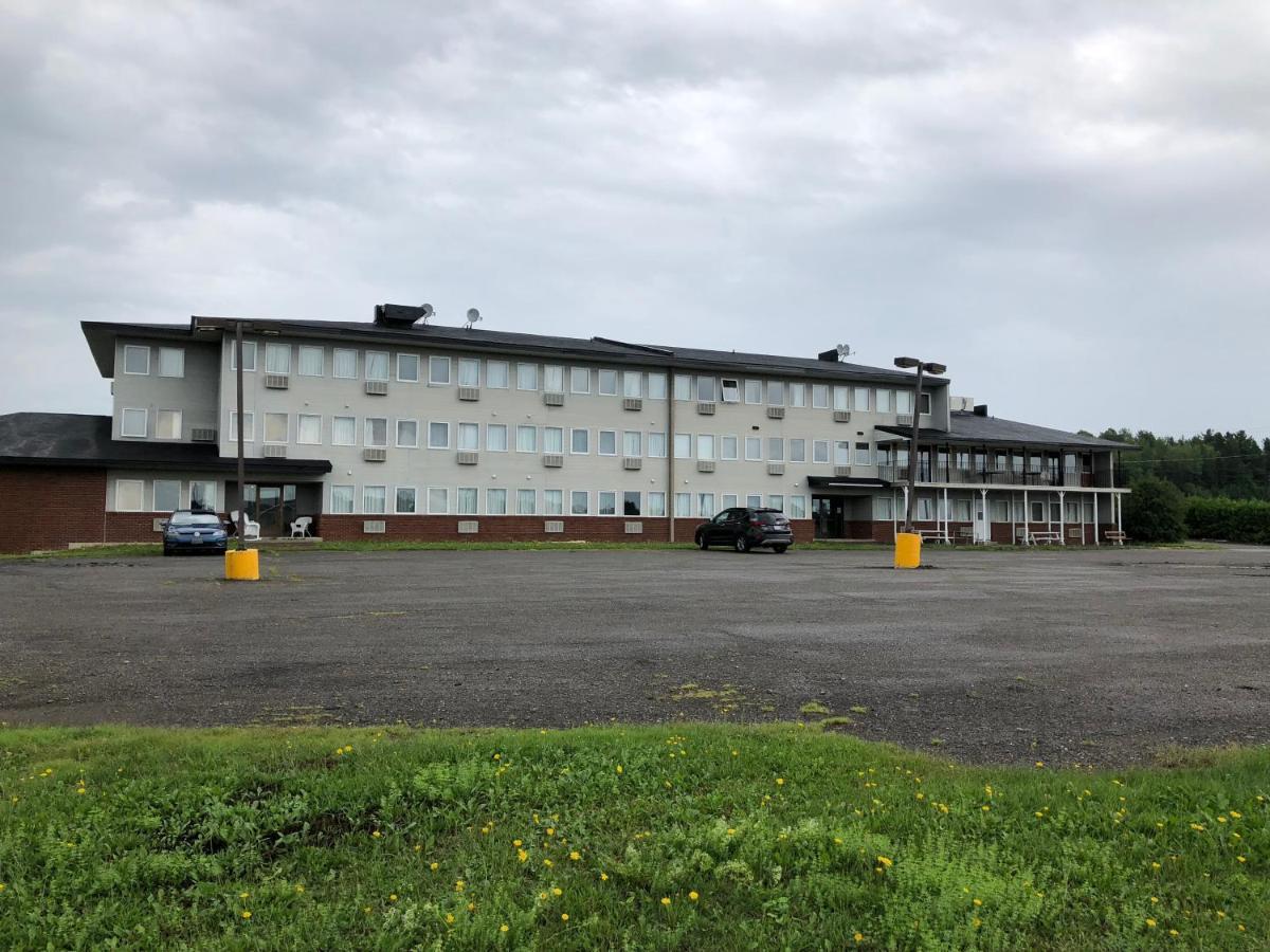 Florenceville Inn, Restaurant & Pool 外观 照片