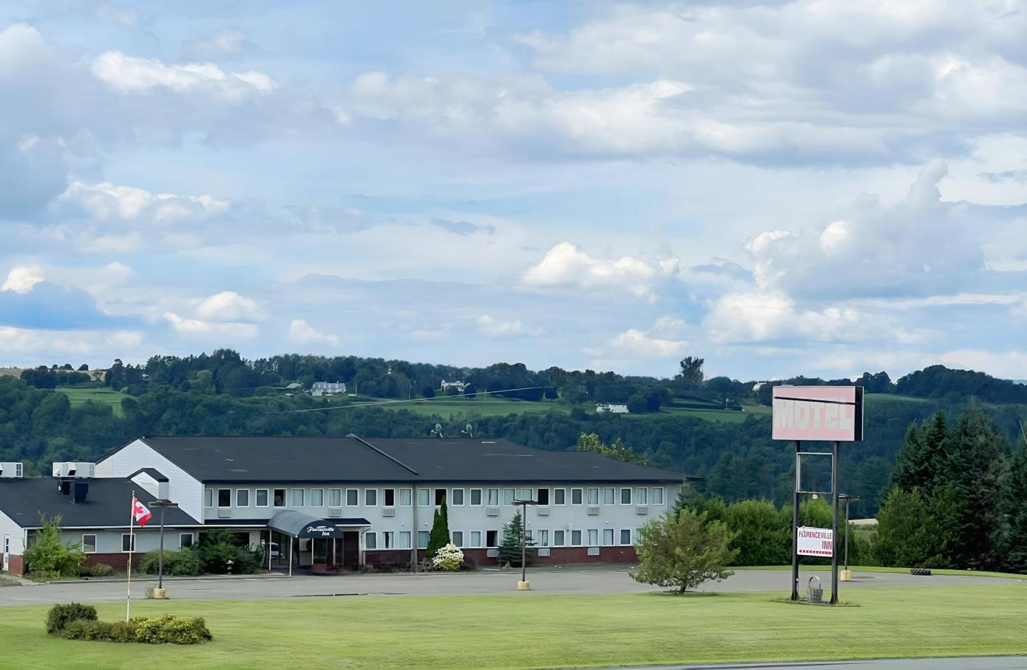 Florenceville Inn, Restaurant & Pool 外观 照片